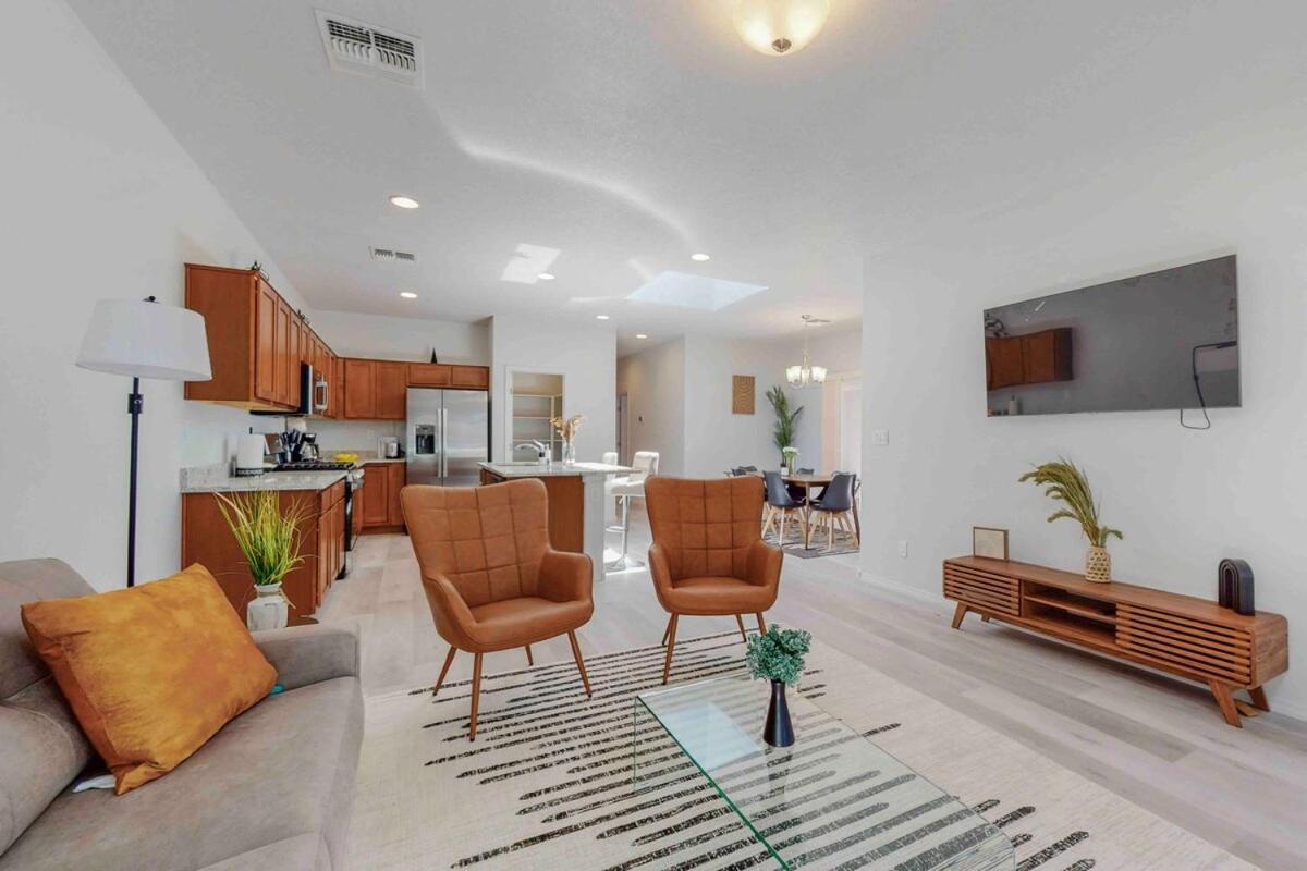 Modern Home 3Br Next To Airport, Netflix, Casino Albuquerque Esterno foto