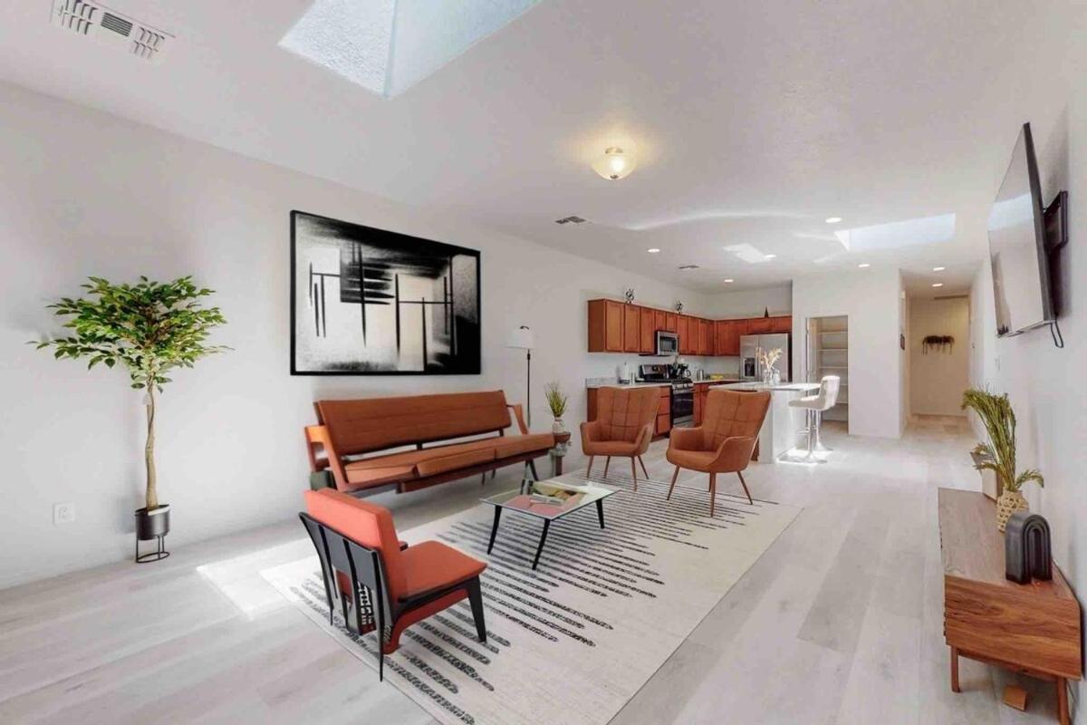 Modern Home 3Br Next To Airport, Netflix, Casino Albuquerque Esterno foto
